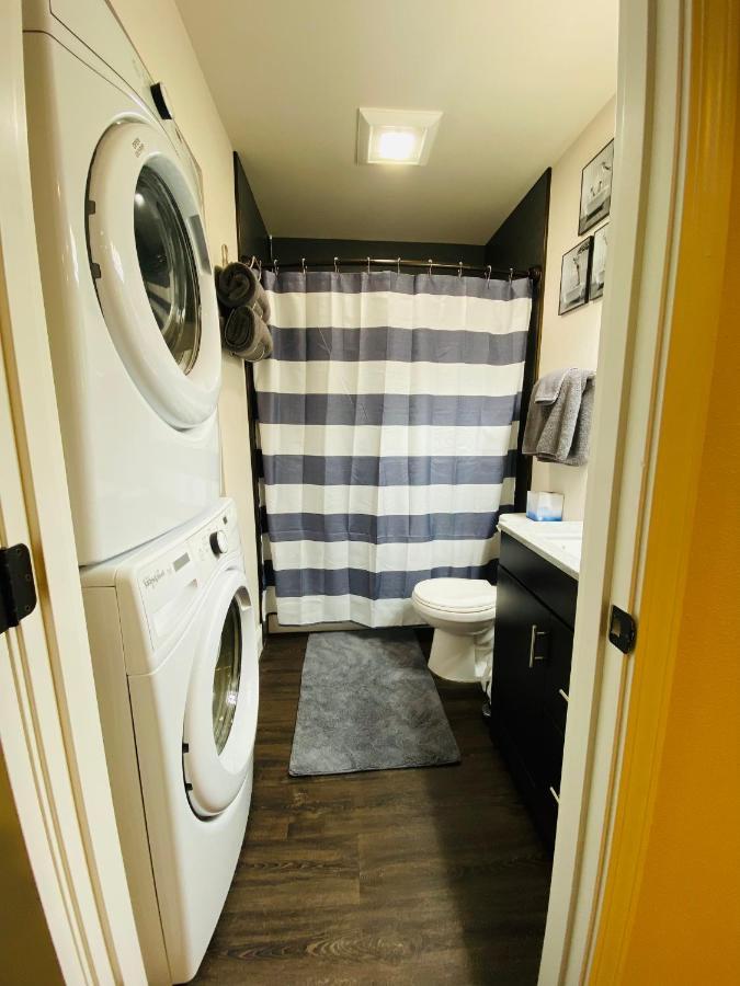 Beautiful 2 Bedroom 1 Bath Apartment With Private Garage Анкоридж Экстерьер фото